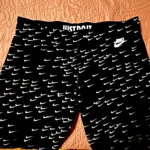 Nike Women’s Leggings